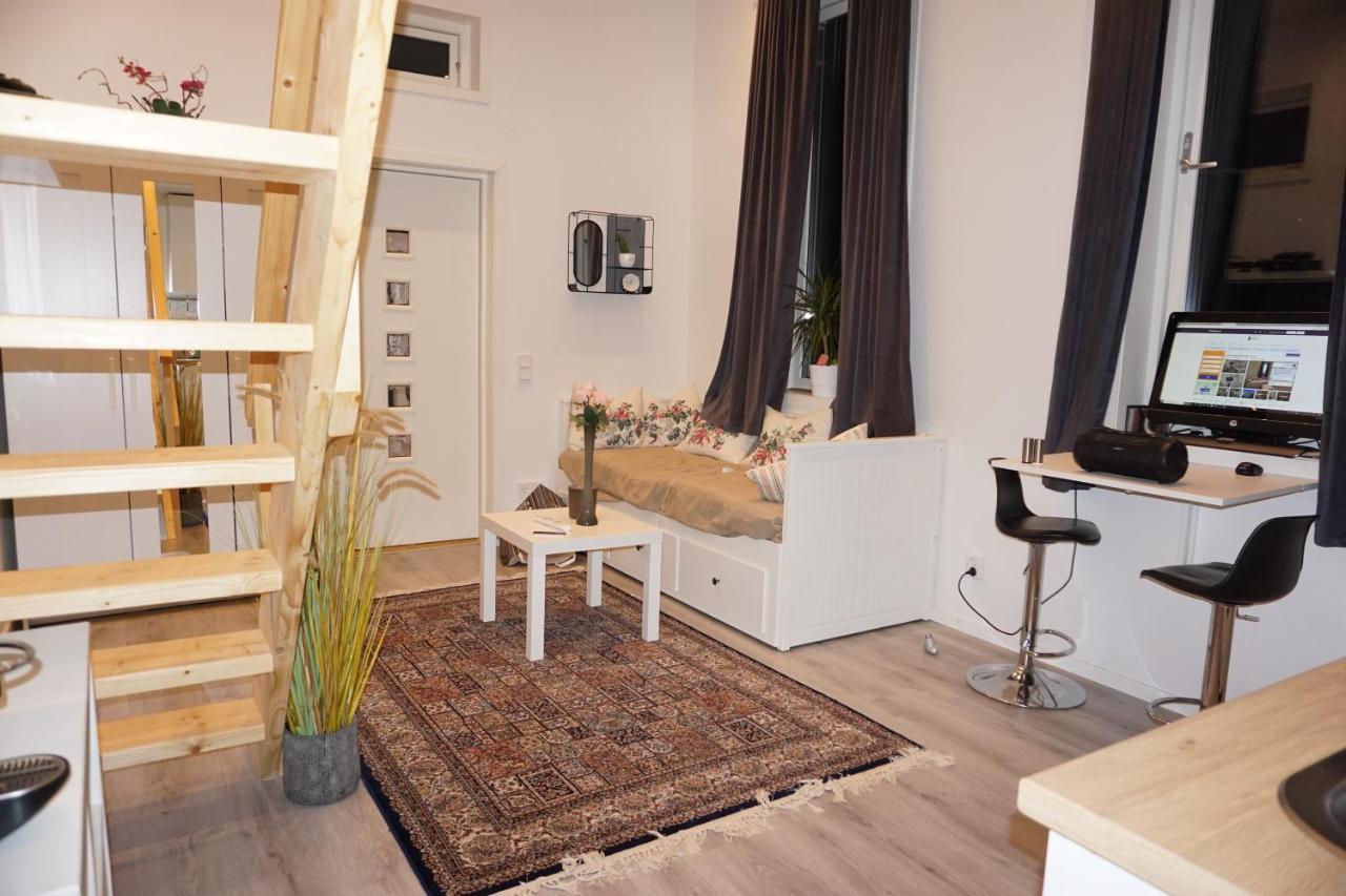 Appartamento Fresh Happy Little House, 35 M2 In Taeby Stoccolma Esterno foto